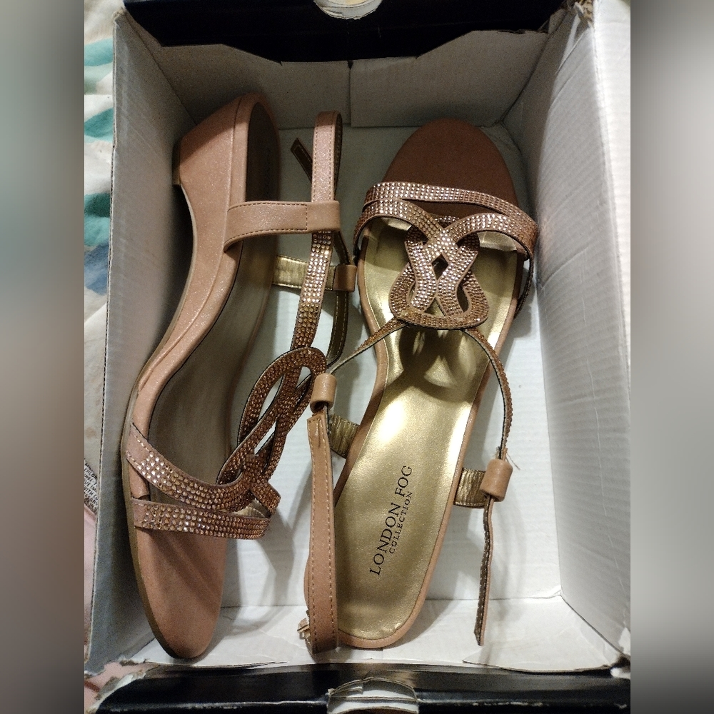 London Fog Macey rose quartz ankle strap heels